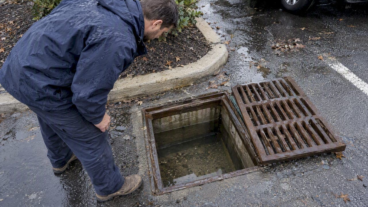 50–60% Sump Rule: Catch Basin Maintenance for Facility Managers